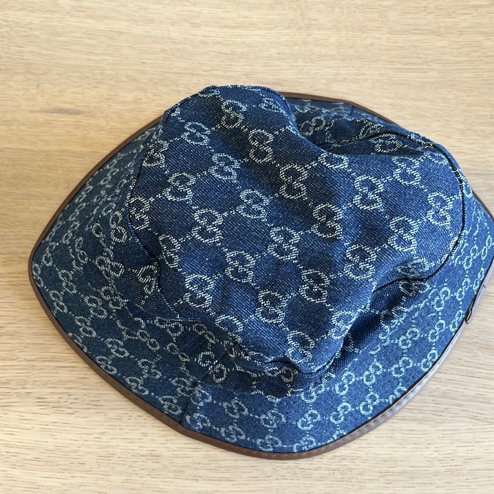 NWOT Inspired bucket hat